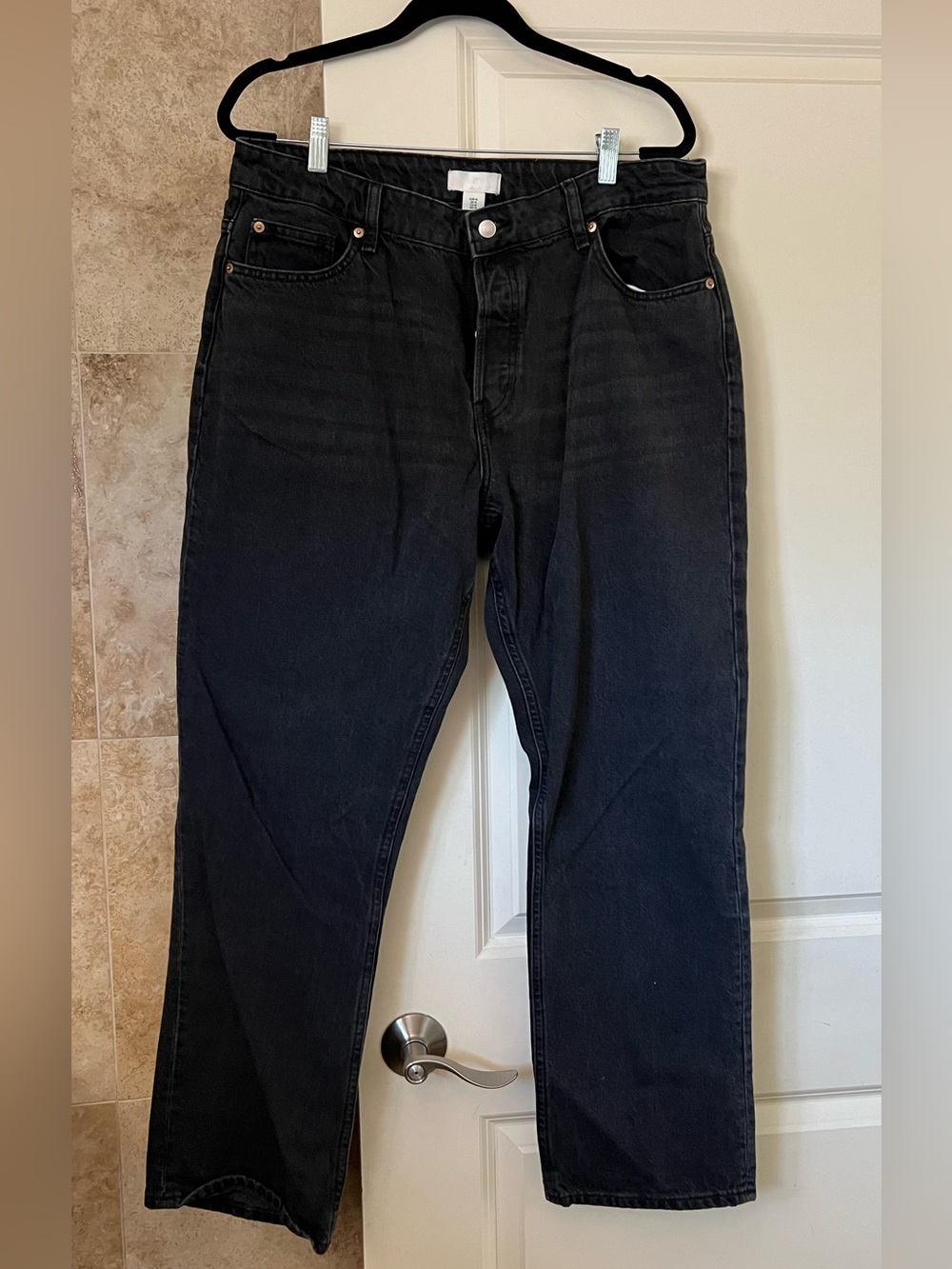 Classic Black Straight-Leg Jeans